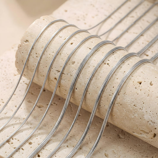 VÉRANO — Stainless Steel Snake Chain Necklace