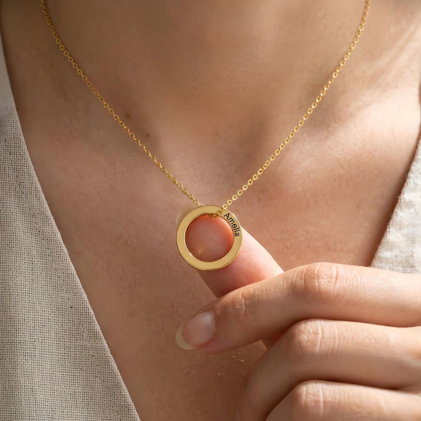 AKIRA — Personalized Round Pendant Necklace for Women