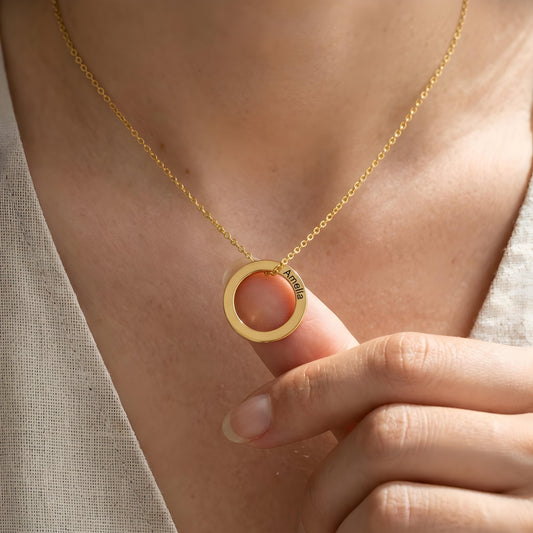 AKIRA — Personalized Round Pendant Necklace for Women
