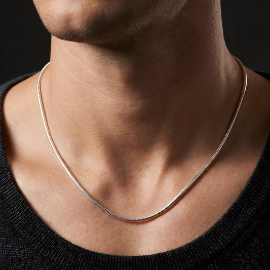 VÉRANO — Stainless Steel Snake Chain Necklace