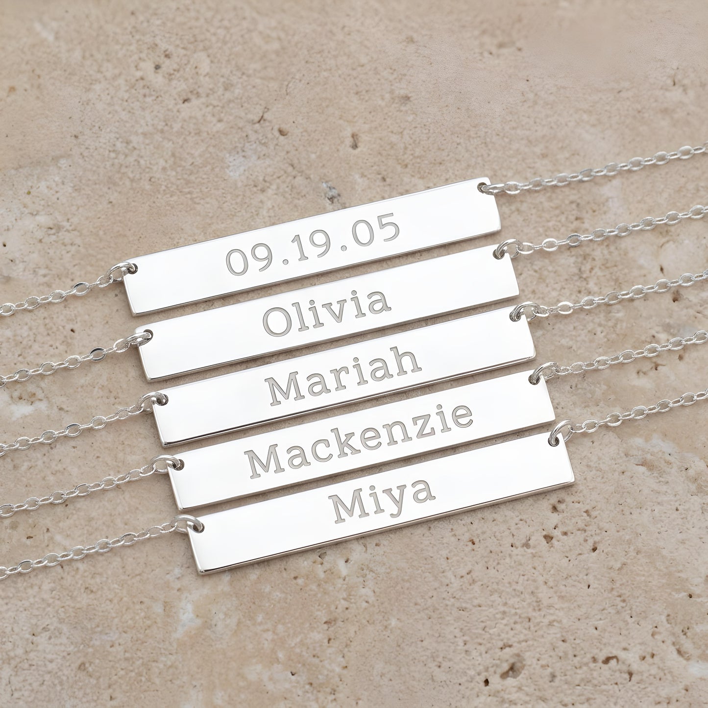 AVELIS — Personalized Engraved Bar Necklace